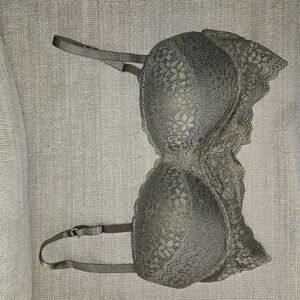 Elegant Lace Bra in Gray